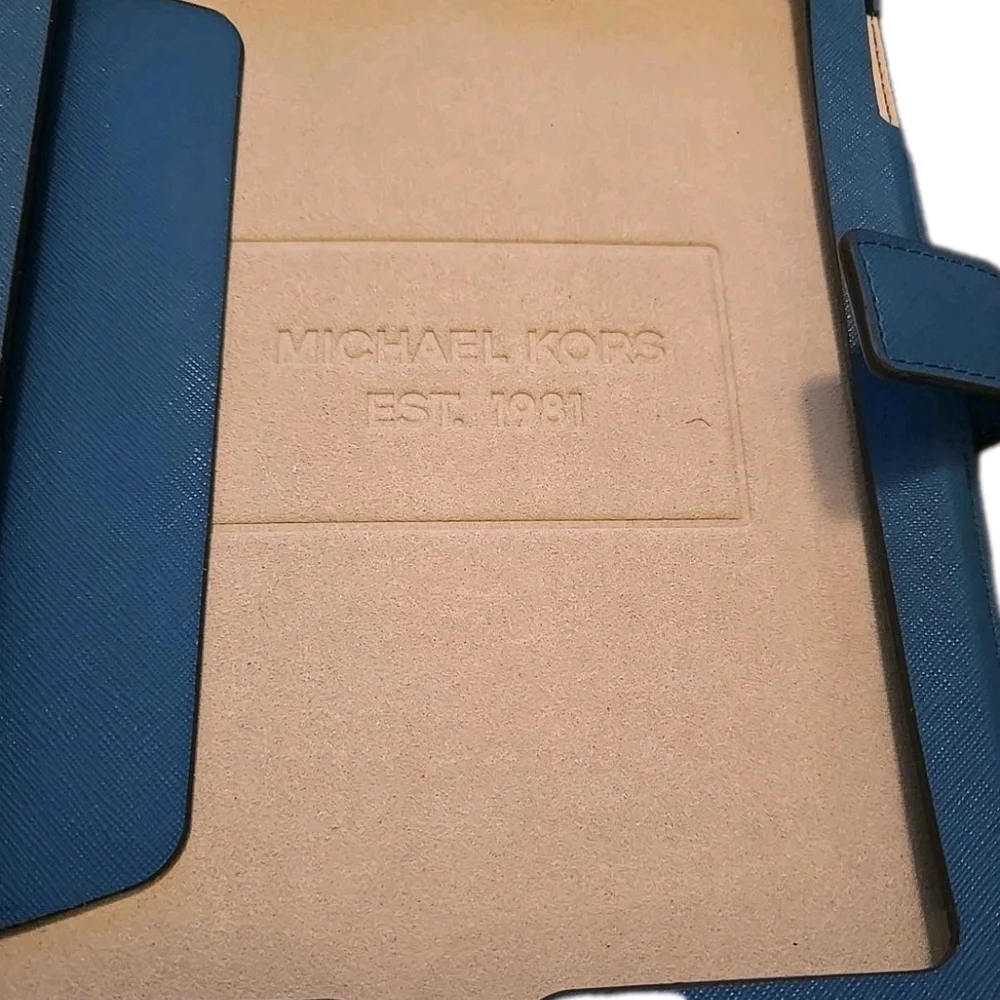 MICHAEL KORS IPAD/PAD CASE FOLIO BLUE/GREEN LEATHER - Picture 4 of 6